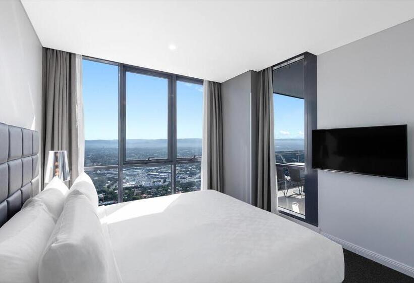 3 Bedroom Suite, Meriton Suites Southport