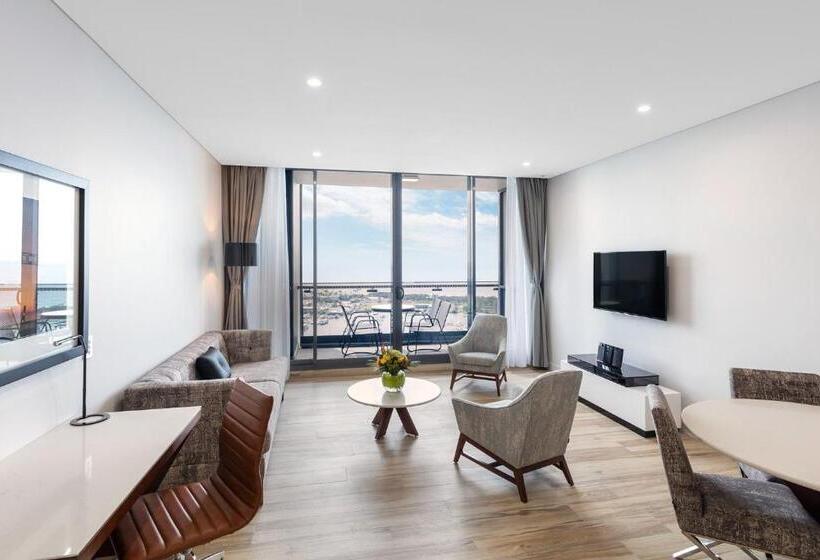 سوئیت 2 خوابه, Meriton Suites Southport
