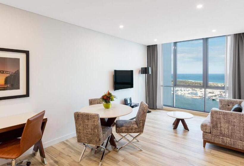سوییت, Meriton Suites Southport