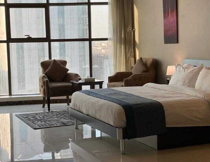 استودیوی استاندارد, Remaz Suites
