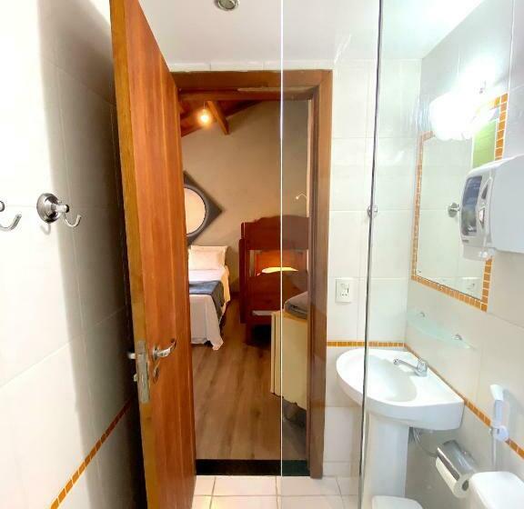 اتاق استاندارد چهار تخته, Bamboo Buzios Hostel