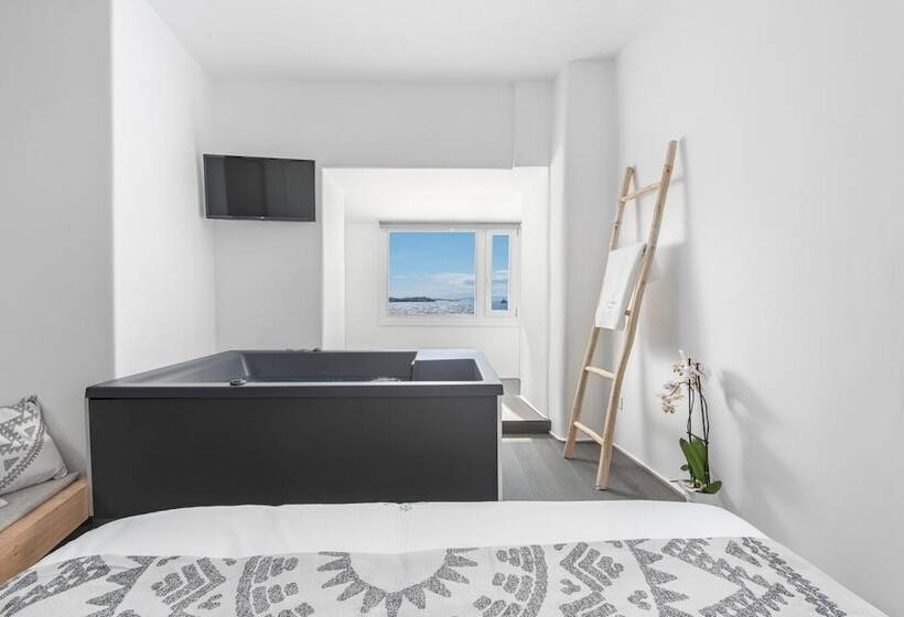 سوئیت اجرایی با چشم‌انداز دریا, Little Venice Villas