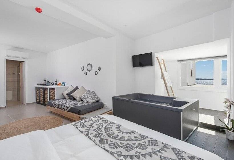 سوئیت اجرایی با چشم‌انداز دریا, Little Venice Villas