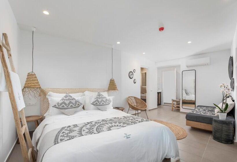 سوئیت اجرایی با چشم‌انداز دریا, Little Venice Villas