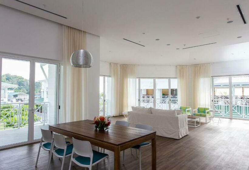 ویلای 3 خوابه, Marina Pez Vela Villas