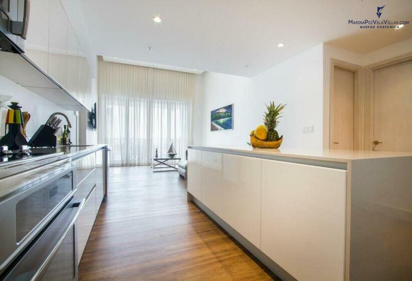 ویلای 3 خوابه, Marina Pez Vela Villas