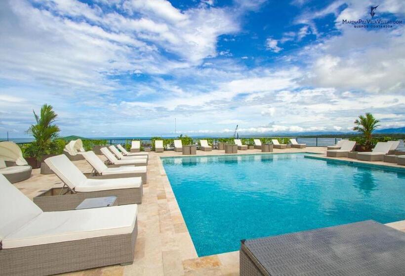 ویلای 3 خوابه, Marina Pez Vela Villas