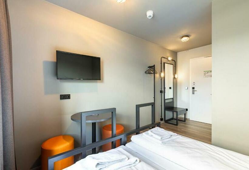 Standard Room, A&o Frankfurt Ostend