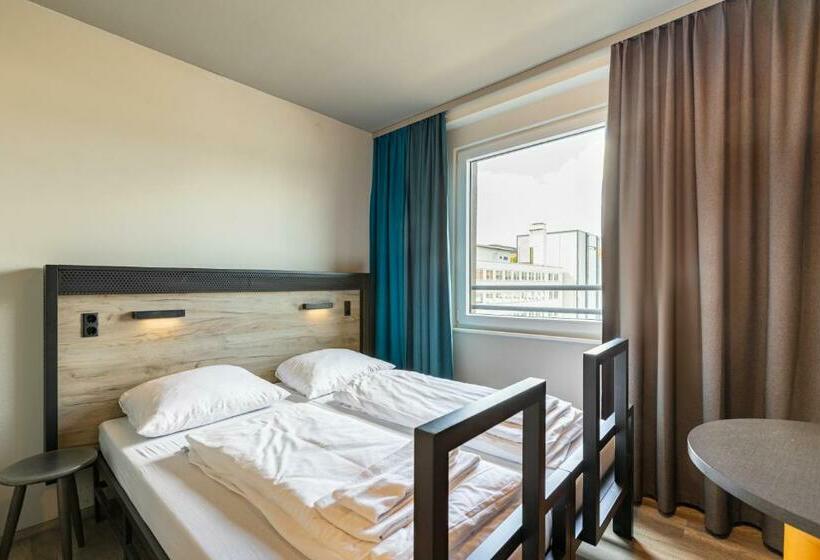 اتاق استاندارد, a&o Frankfurt Ostend