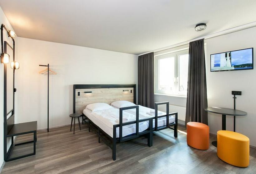 اتاق استاندارد, a&o Frankfurt Ostend