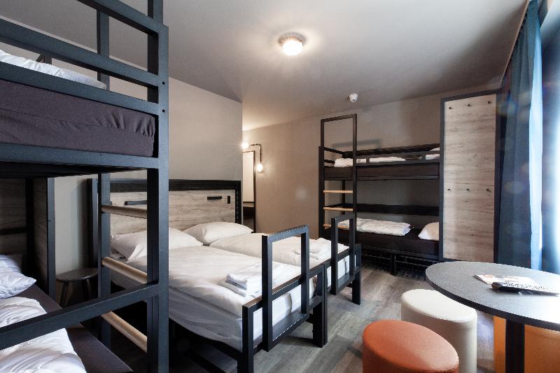 اتاق استاندارد سه نفره, a&o Frankfurt Ostend