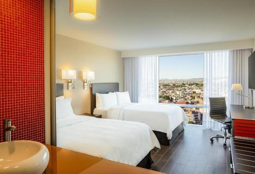 اتاق سوپریور, Fiesta Inn Express Queretaro Constituyentes