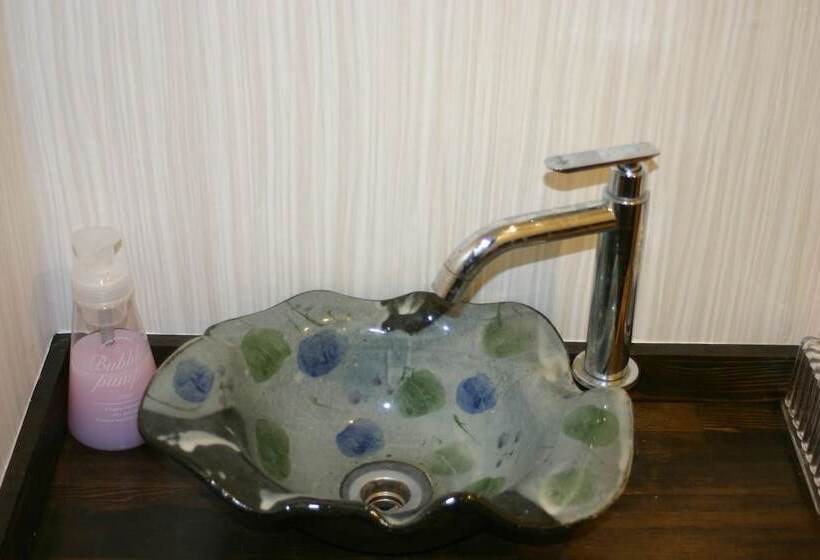 تختخواب در اتاق مشترک, Guest House M104 Kagoshima