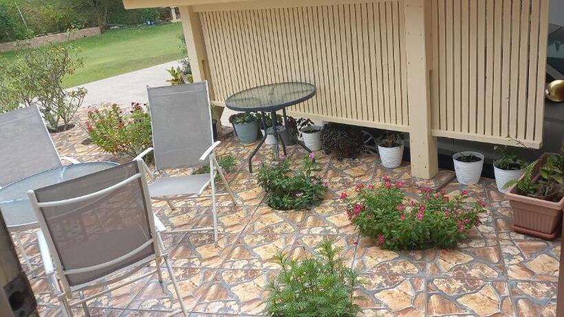 اتاق استاندارد با چشم‌انداز باغ, Loversnest Self Catering