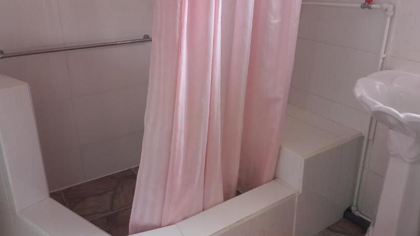 اتاق استاندارد با چشم‌انداز باغ, Loversnest Self Catering
