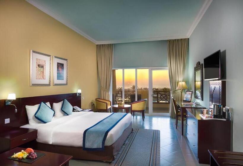 اتاق استاندارد با تخت بزرگ, Masira Island Resort