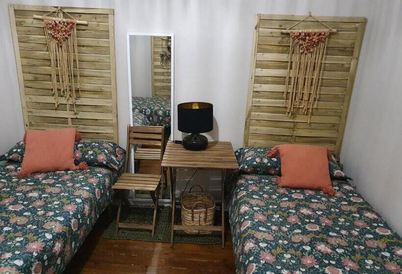 اتاق استاندارد سه تخته با سرویس بهداشتی مشترک, Theplacetobe B&b