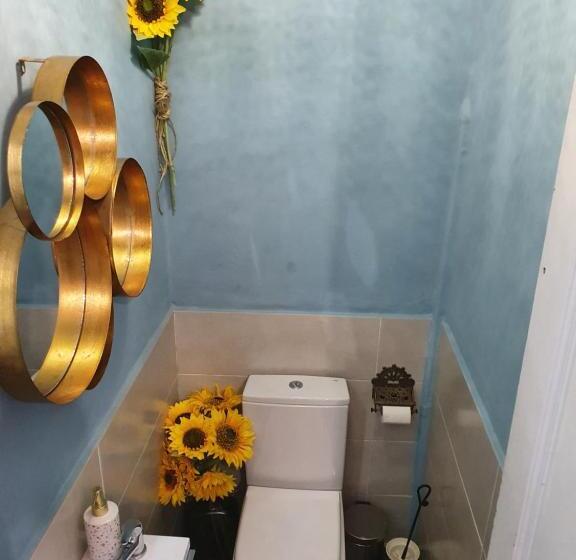 اتاق استاندارد با بالکن, Theplacetobe B&b