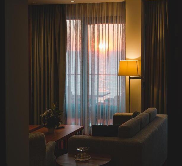 آپارتمان 1 خوابه با چشم‌انداز دریا, Kalamper Hotel & Spa