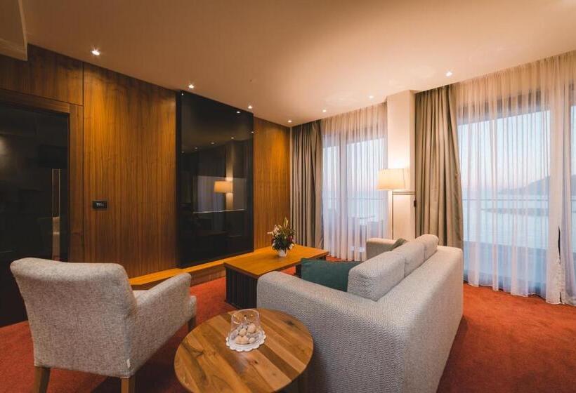 آپارتمان 1 خوابه با چشم‌انداز دریا, Kalamper Hotel & Spa