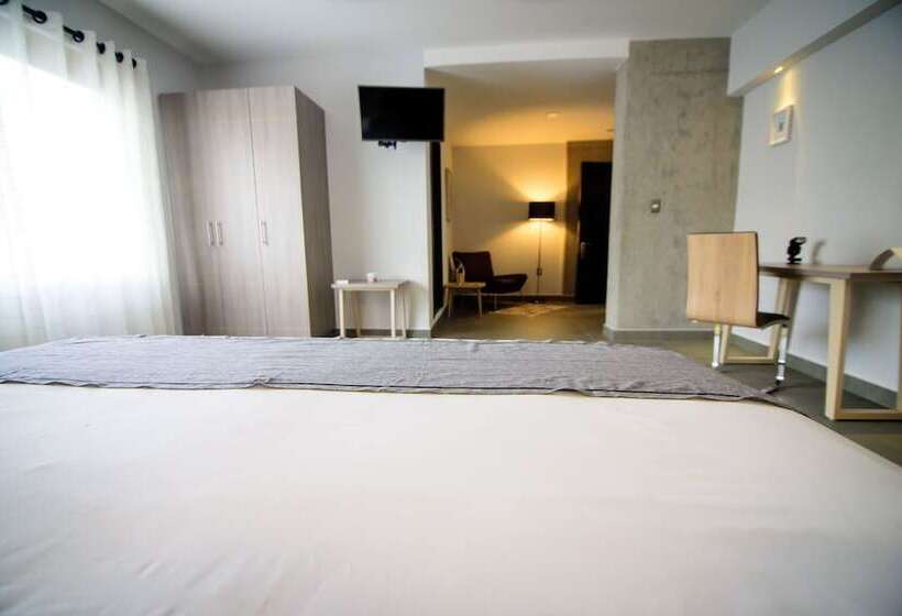 سوییت اجرایی, Maria Ines Hotel Suite
