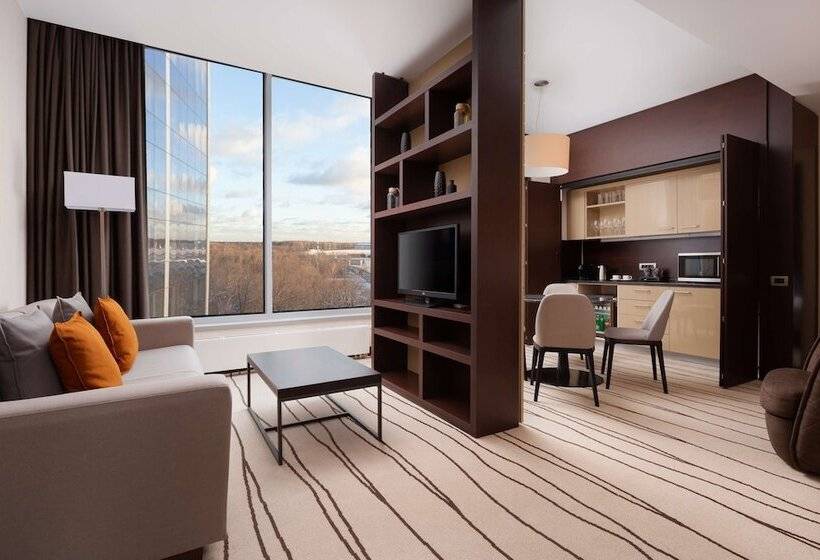 行政套房, Doubletree By Hilton Moscow Vnukovo Airport