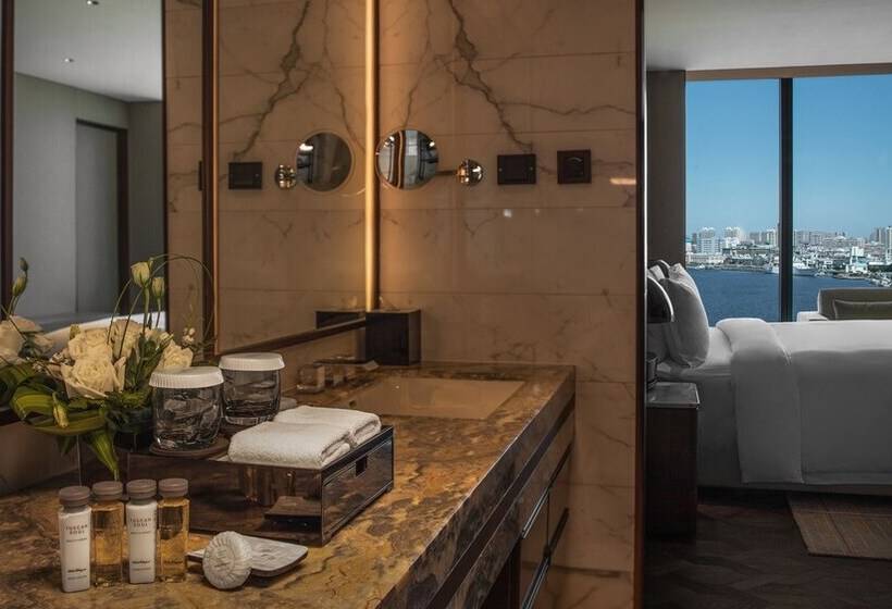 Premium room with river view, Intercontinental Tianjin Yujiapu Hotel & Residences, An Ihg