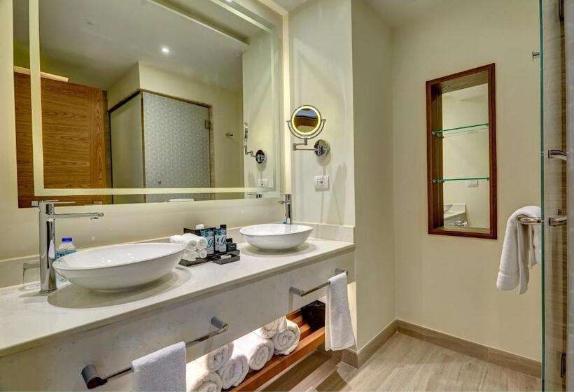 Deluxe Junior Suite, Royalton Antigua, An Autograph Collection All Inclusive Resort