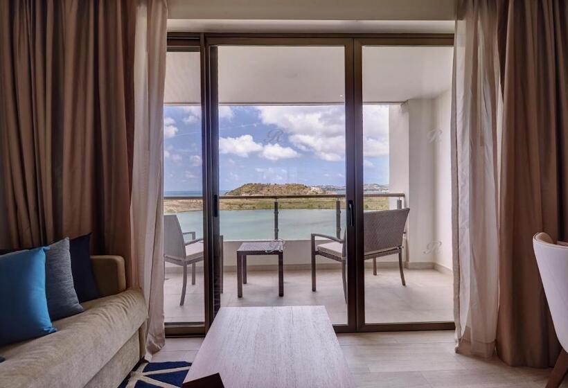 Deluxe Junior Suite met Uitzicht, Royalton Antigua, An Autograph Collection All Inclusive Resort