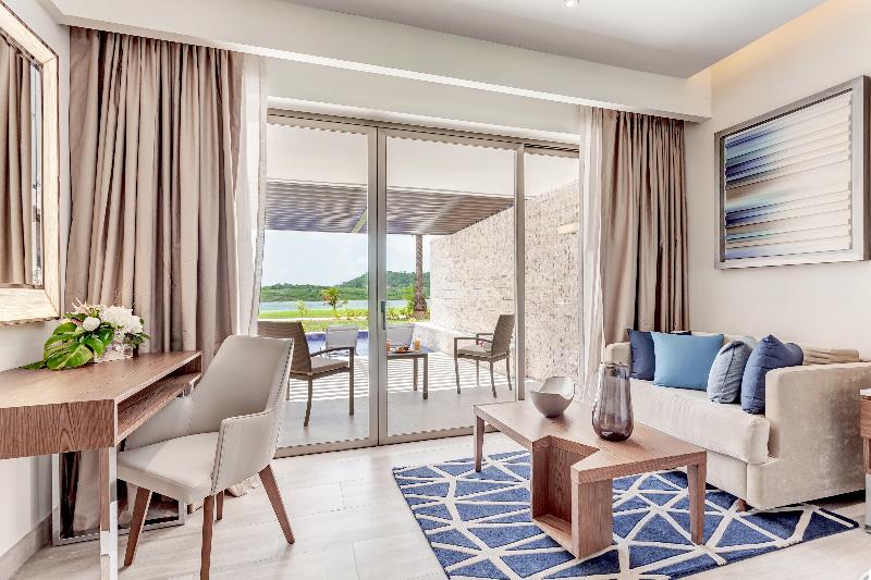 سوییت جونیور کلاب, Royalton Antigua, An Autograph Collection All Inclusive Resort