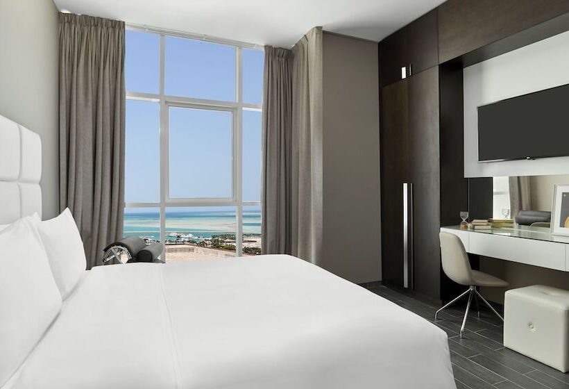 سوییت با چشم‌انداز دریا, Staybridge Suites   Doha Lusail, An Ihg
