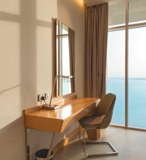 اتاق پرمیوم با چشم‌انداز دریا, Royal Central Hotel And Resort The Palm