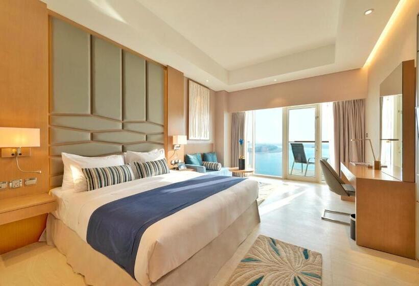 اتاق پرمیوم با چشم‌انداز دریا, Royal Central Hotel And Resort The Palm