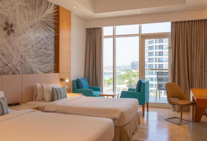 اتاق لوکس با بالکن, Royal Central Hotel And Resort The Palm