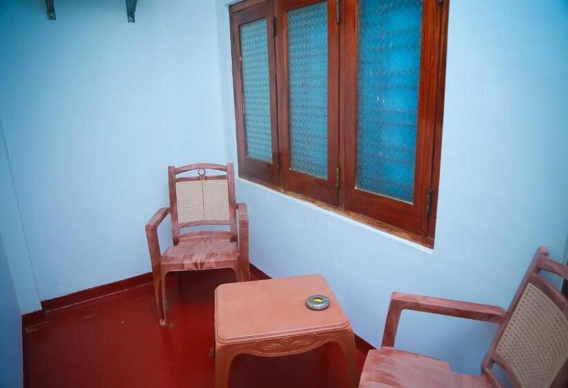 اتاق استاندارد با بالکن, Swelanka Residence