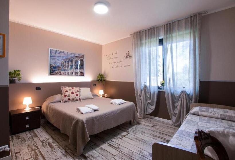 اتاق استاندارد سه نفره, Villa Boninsegna