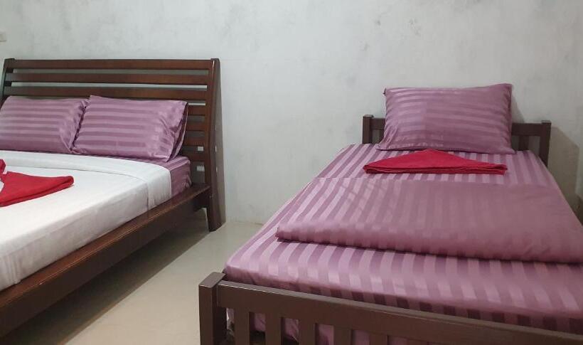 اتاق لوکس سه تخته, Lunda Orchid Resort