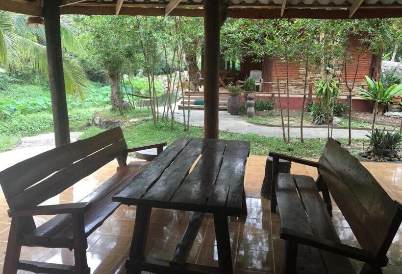 اتاق استاندارد, Lunda Orchid Resort