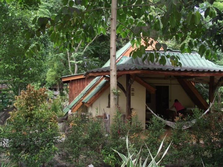 اتاق استاندارد, Lunda Orchid Resort