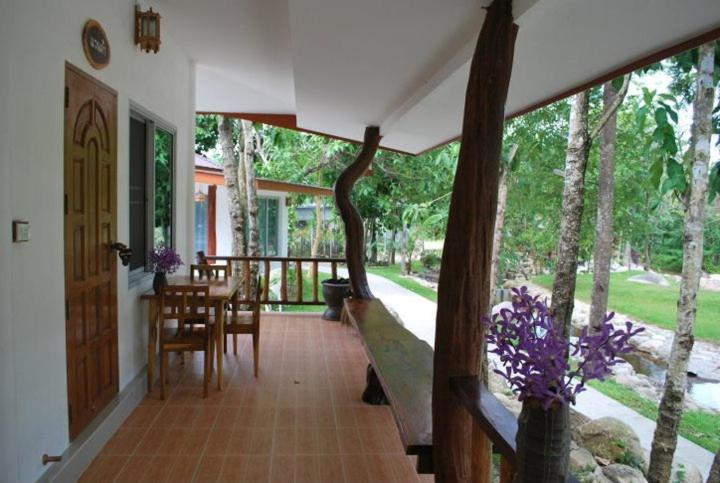 اتاق استاندارد سه نفره, Lunda Orchid Resort