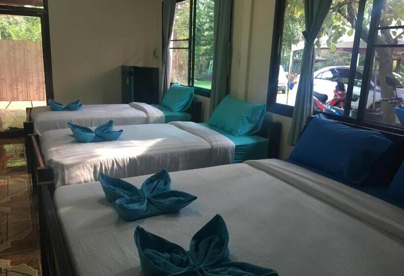 اتاق خانوادگی با چشم‌انداز باغ, Lunda Orchid Resort