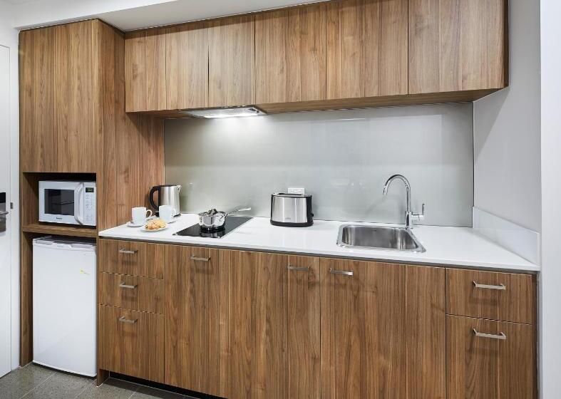 استودیوی استاندارد, The Sebel West Perth