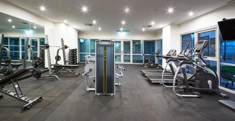 استودیوی استاندارد, The Sebel West Perth