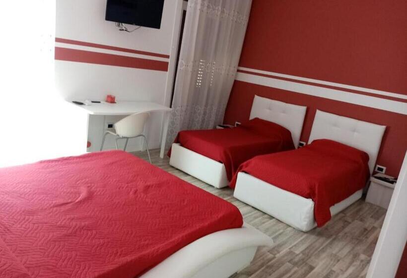 اتاق لوکس با بالکن, B&b Domus Palmi