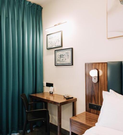 اتاق لوکس, Anjuna Blue Resort