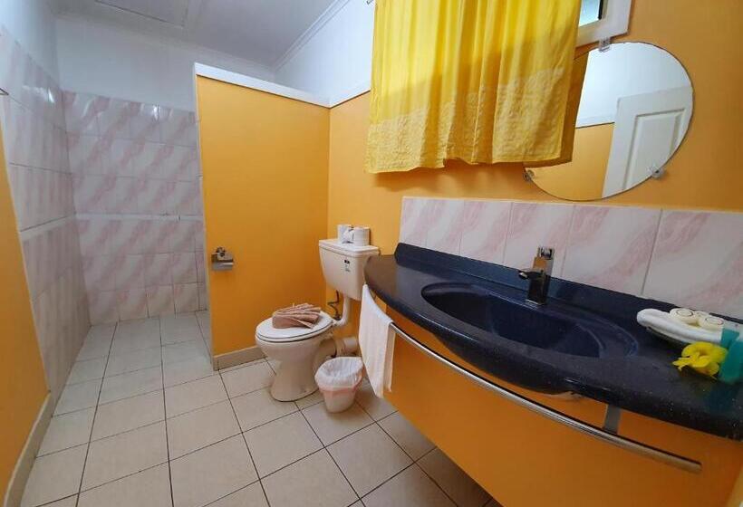 ویلای 2 خوابه با چشم‌انداز باغ, Le Uaina Beach Resort