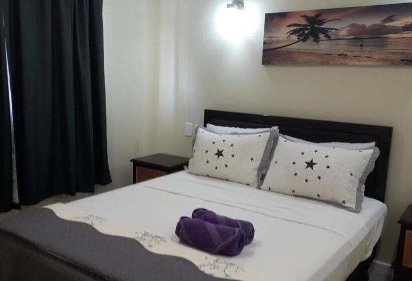 سوئیت 2 خوابه, Le Uaina Beach Resort