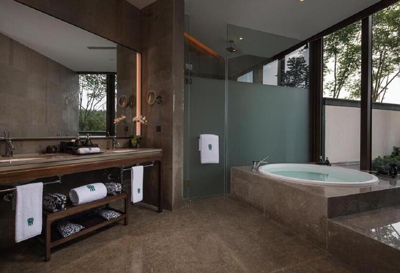 اتاق استاندارد با تخت بزرگ, Banyan Tree Anji