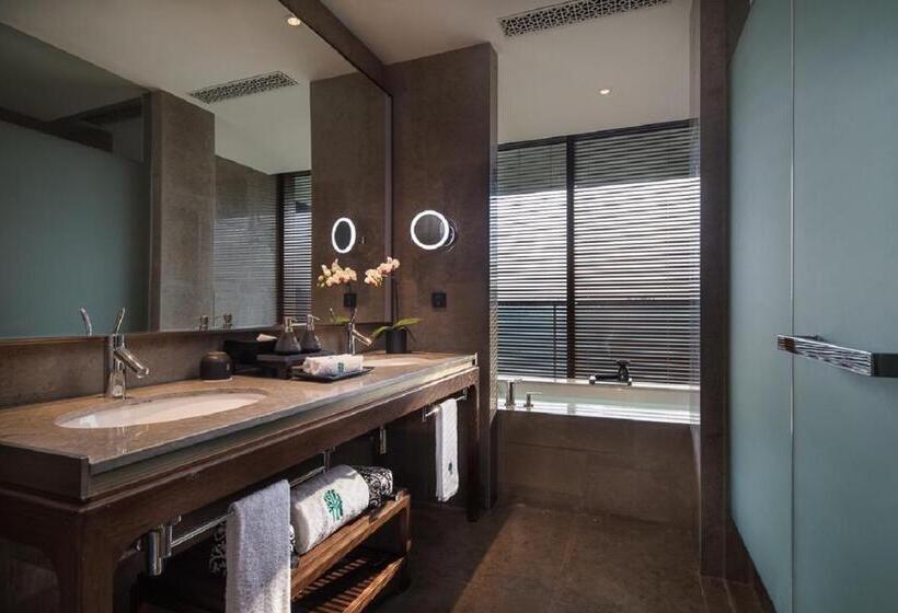 اتاق استاندارد با چشم‌انداز, Banyan Tree Anji