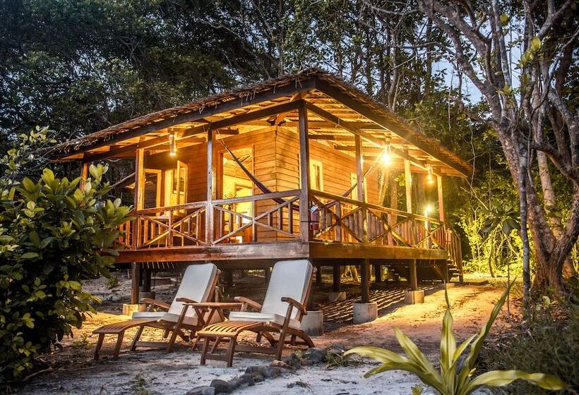 بانگلوی سوپریور, Boulder Bay Eco Resort   Nga Khin Nyo Gyee Island